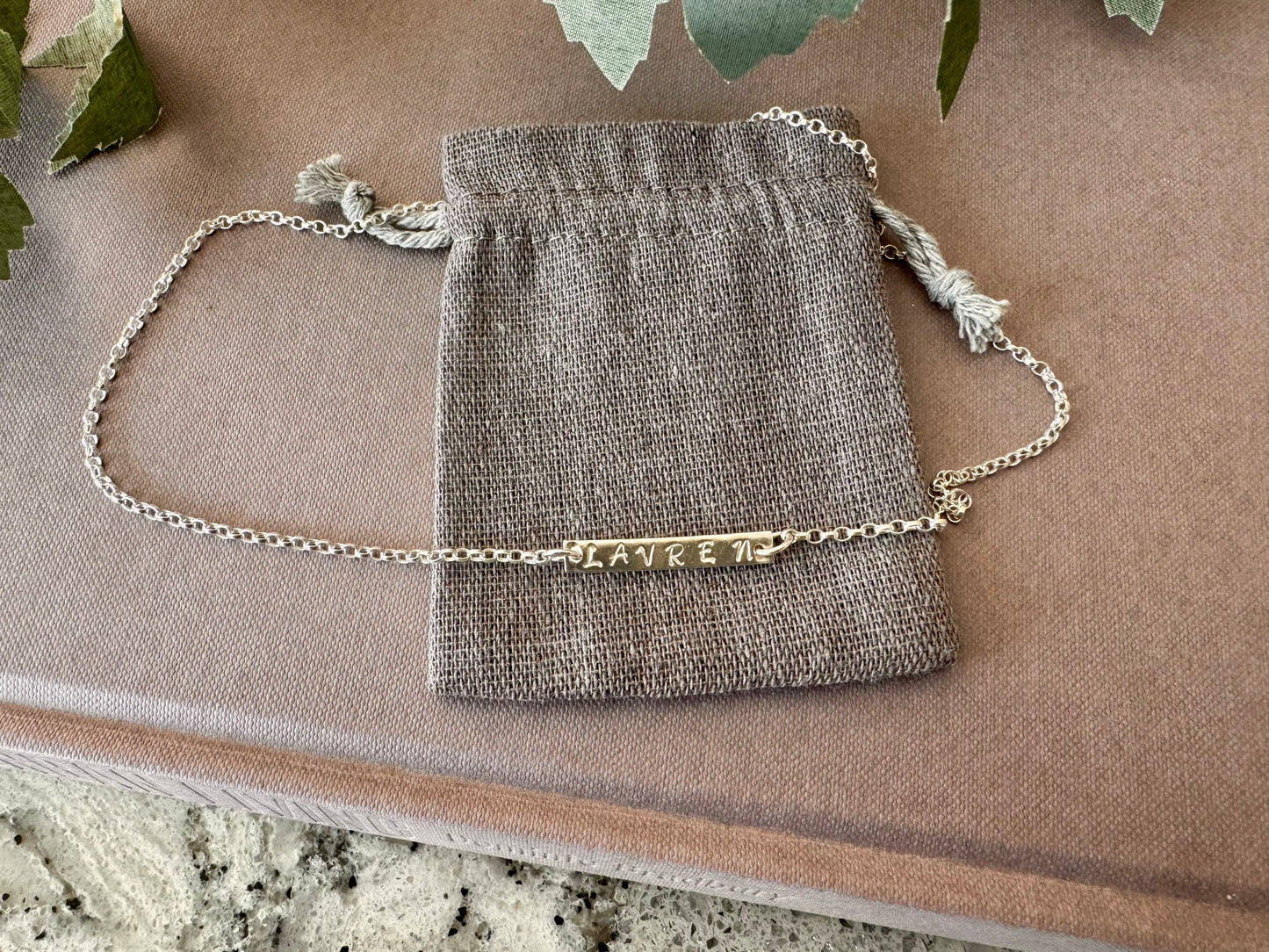 THE BAR NECKLACE