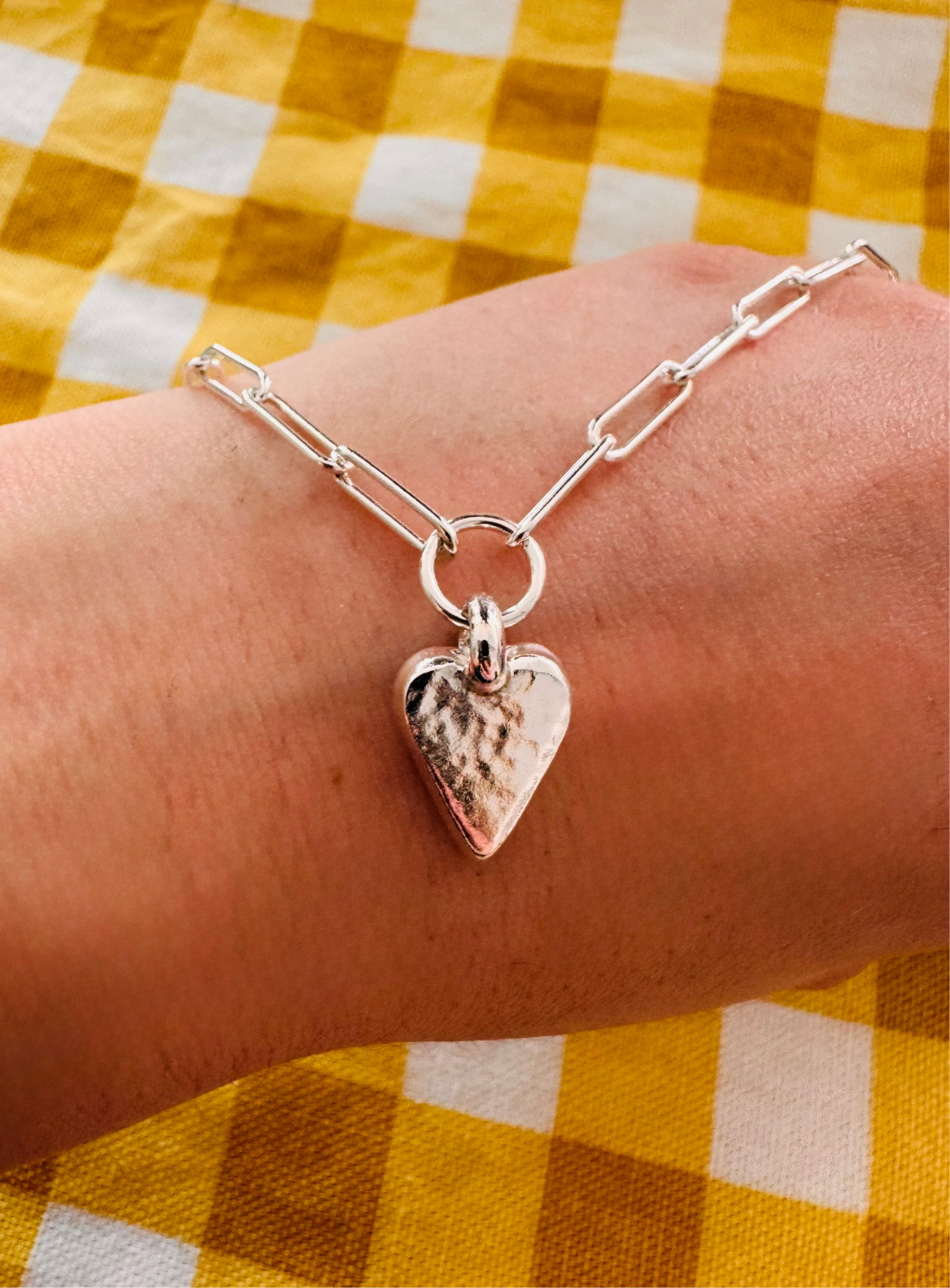 HEART TRACE CHAIN NECKLACE