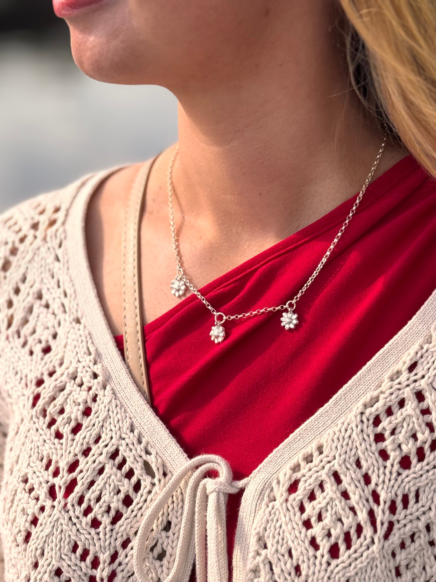 THE DAISY CHAIN NECKLACE