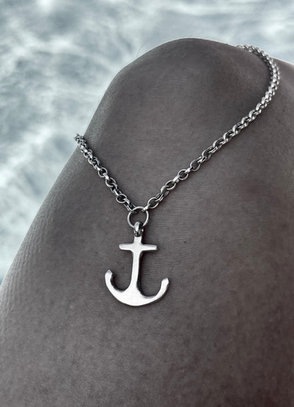 THE ANCHOR NECKLACE
