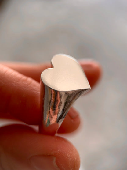 THE CHUNKY HEART SIGNET RING