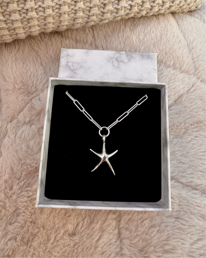 THE STARFISH TRACE CHAIN NECKLACE